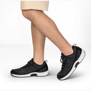 OrthoFeet Black Athletic Shoes size 12 in color Lava